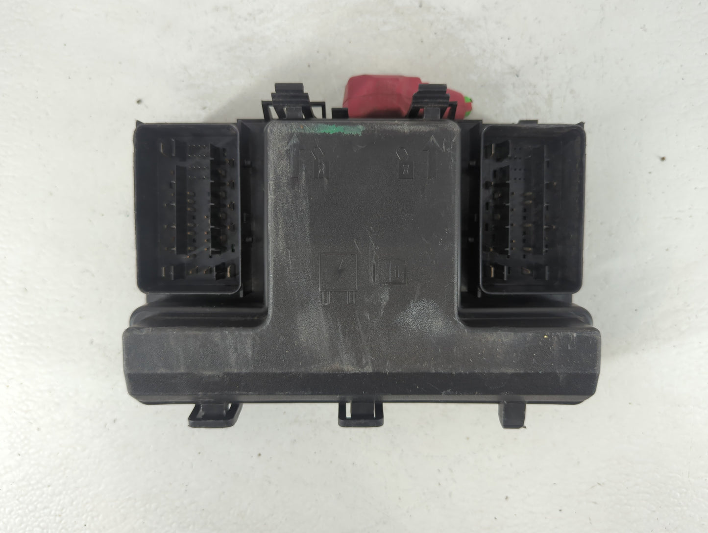 2017-2020 Ford Fusion Fusebox Fuse Box Panel Relay Module P/N:G2GT 14A075 AA Fits Fits 2017 2018 2019 2020 OEM Used Auto Par