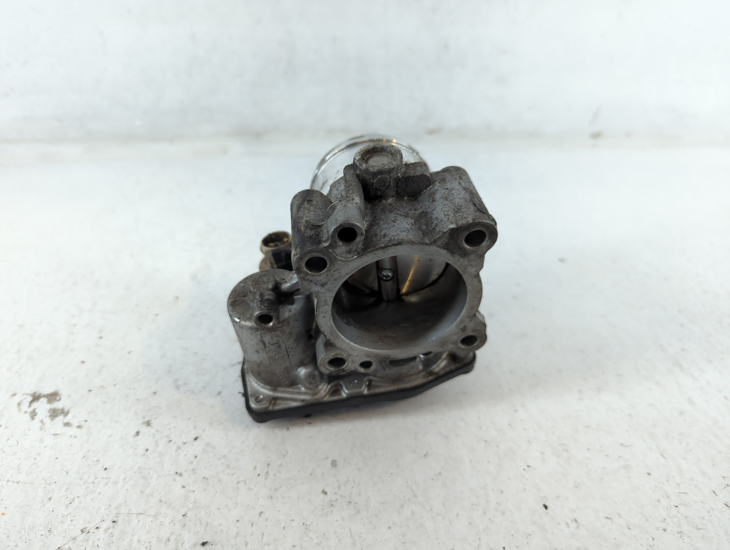 2014-2020 Ford Fusion Throttle Body P/N:B20 034 4583 DS7G-9F991-CA Fits Fits 2014 2015 2016 2017 2018 2019 2020 OEM Used Aut