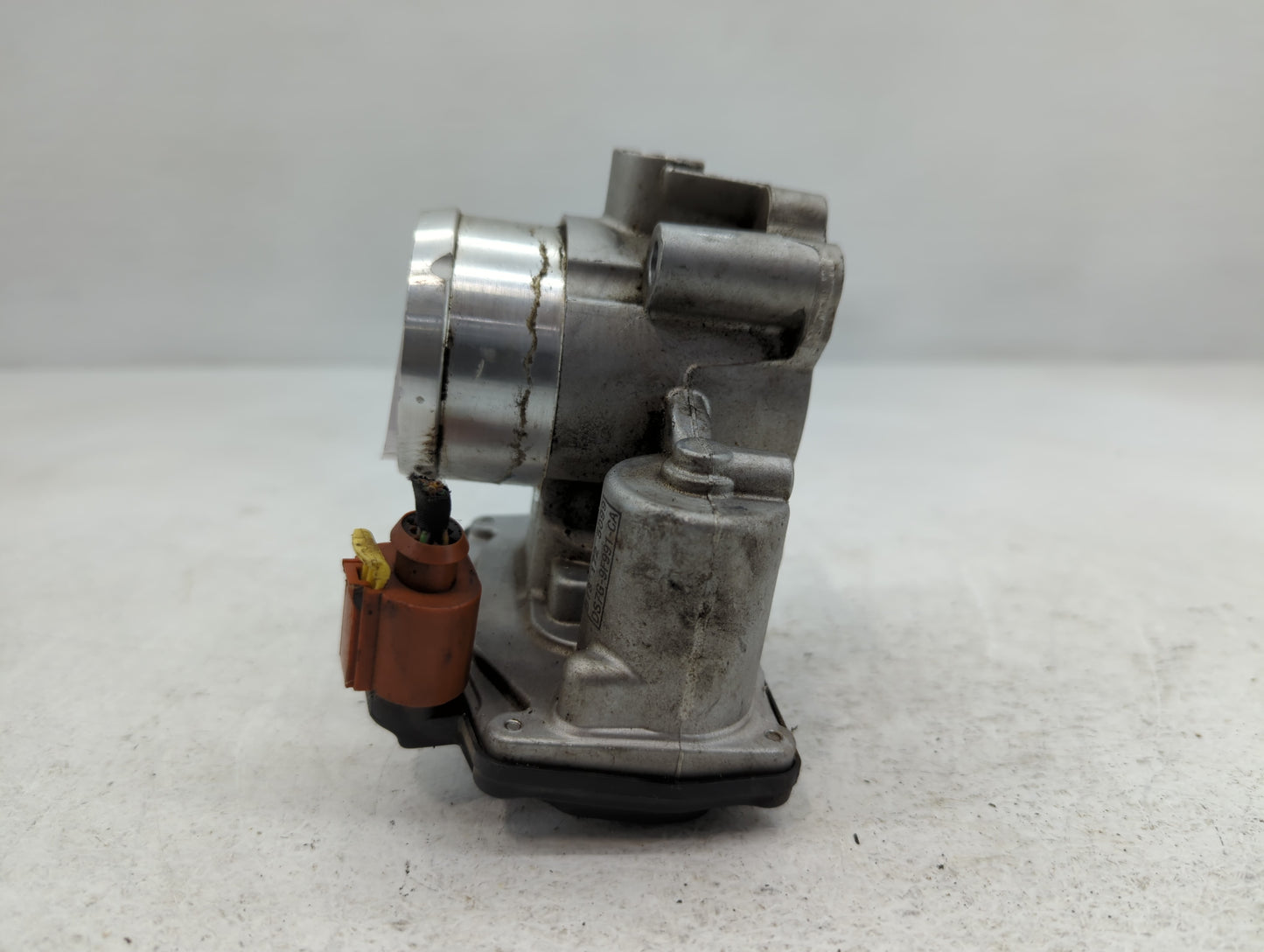 2014-2020 Ford Fusion Throttle Body P/N:DS7G 9F991-CA B18 172 5099 Fits Fits 2014 2015 2016 2017 2018 2019 2020 OEM Used Aut