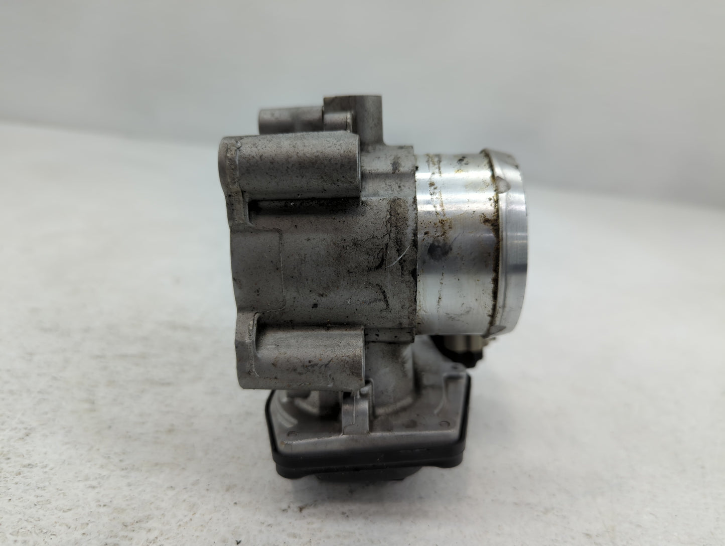 2014-2020 Ford Fusion Throttle Body P/N:B19 301 4046 DS7G-9F991-CA Fits Fits 2014 2015 2016 2017 2018 2019 2020 OEM Used Aut