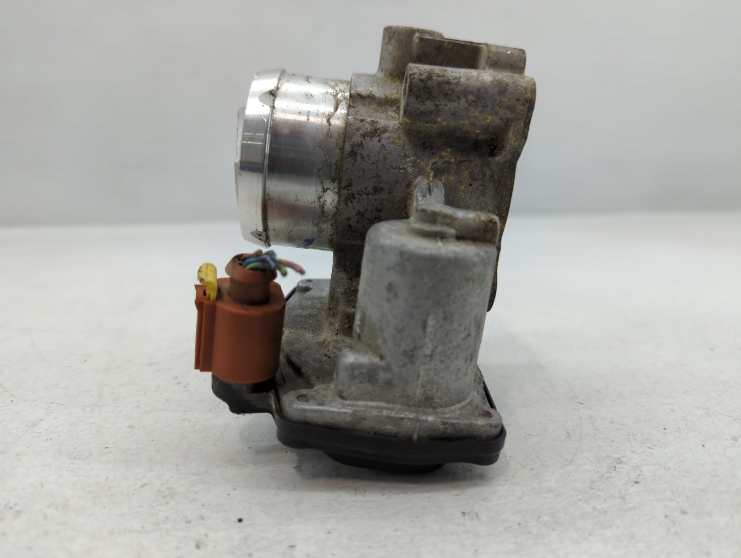 2014-2020 Ford Fusion Throttle Body P/N:DS7G-9F991-CA B18 206 4051 Fits Fits 2014 2015 2016 2017 2018 2019 2020 OEM Used Aut