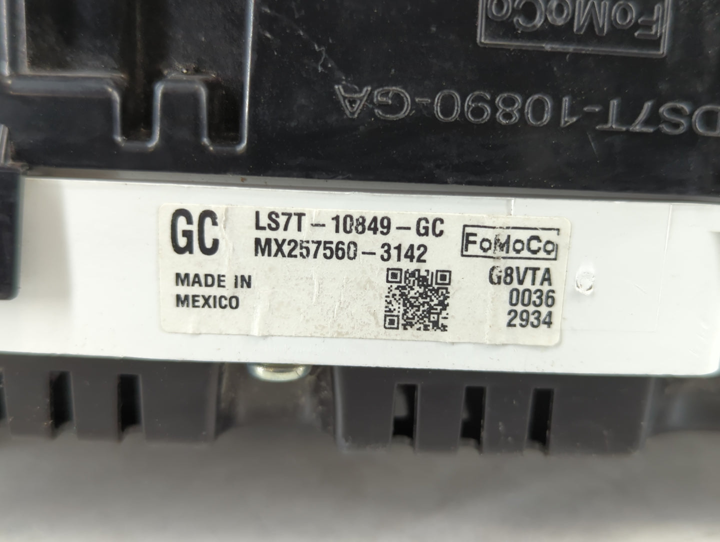 2019-2020 Ford Fusion Instrument Cluster Speedometer Gauges P/N:LS7T-10849-GC Fits Fits 2019 2020 OEM Used Auto Parts - Oemu