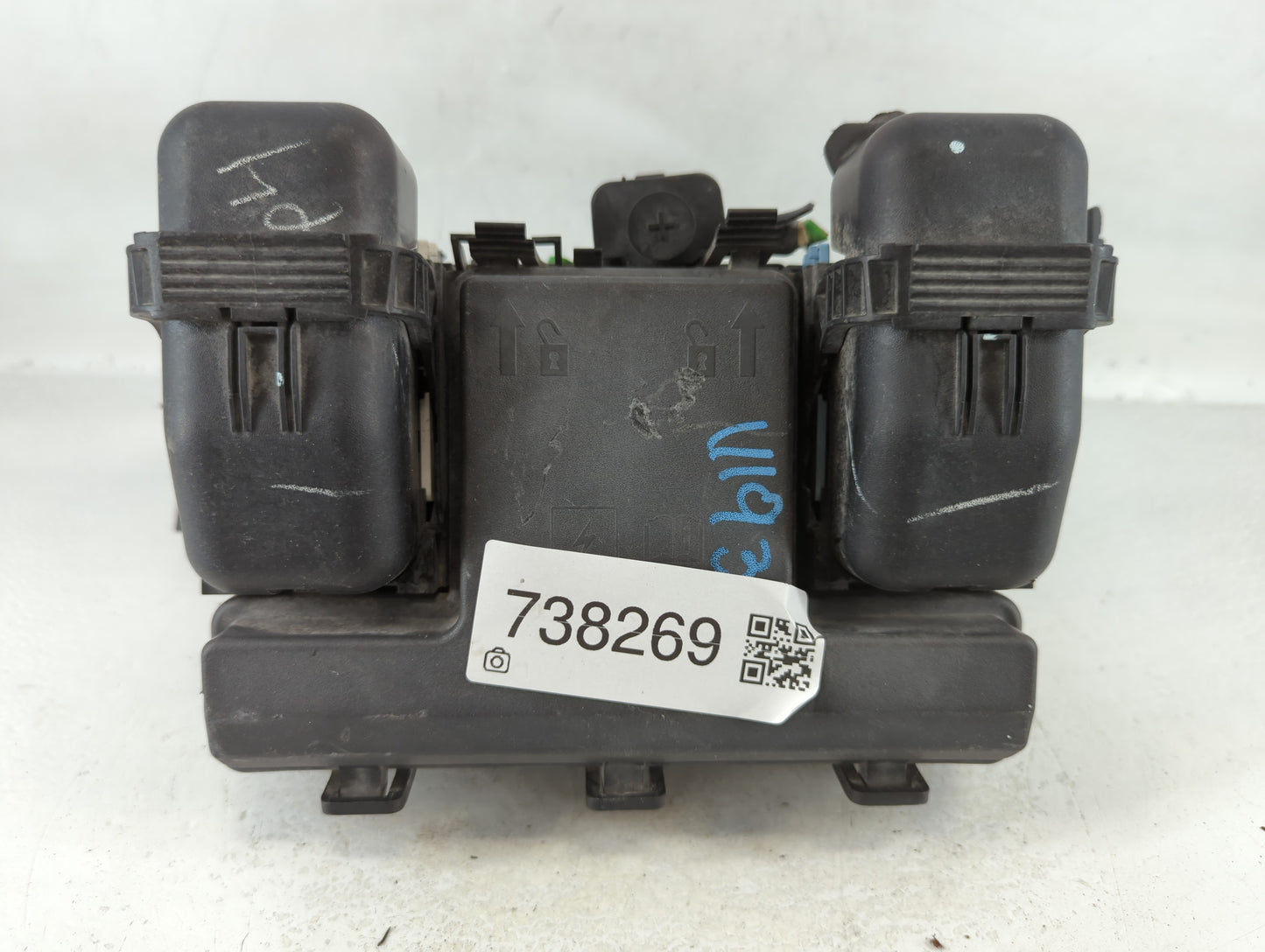 2017-2020 Ford Fusion Fusebox Fuse Box Panel Relay Module P/N:HG9T 14D068AD_01 Fits Fits 2017 2018 2019 2020 OEM Used Auto P
