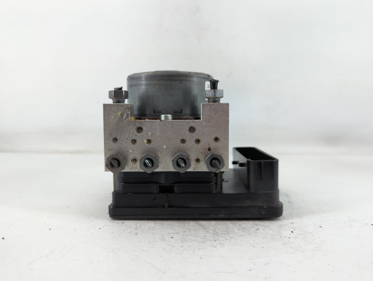 2019-2020 Ford Fusion ABS Pump Control Module Replacement P/N:KG9C-2C555-AD Fits Fits 2019 2020 OEM Used Auto Parts - Oemuse