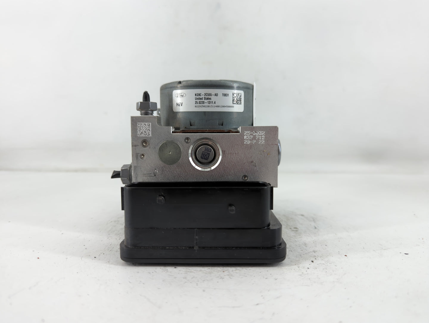 2019-2020 Ford Fusion ABS Pump Control Module Replacement P/N:KG9C-2C555-AD Fits Fits 2019 2020 OEM Used Auto Parts - Oemuse