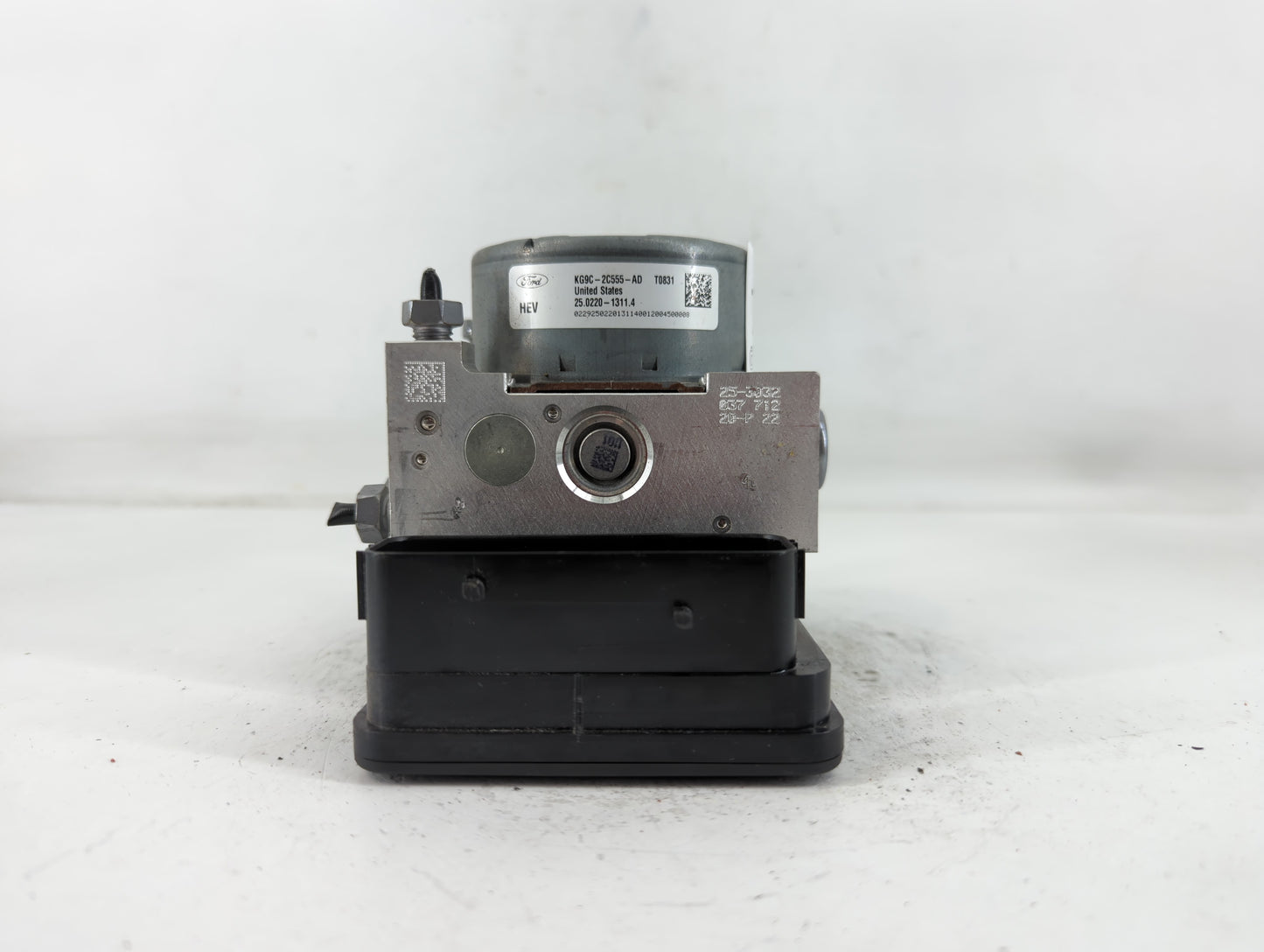2019-2020 Ford Fusion ABS Pump Control Module Replacement P/N:KG9C-2C555-AD Fits Fits 2019 2020 OEM Used Auto Parts - Oemuse