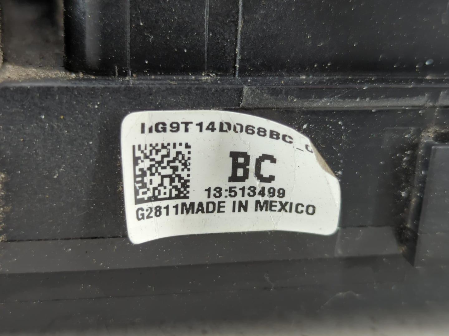 2017-2020 Ford Fusion Fusebox Fuse Box Panel Relay Module Fits Fits 2017 2018 2019 2020 OEM Used Auto Parts - Oemusedautopar
