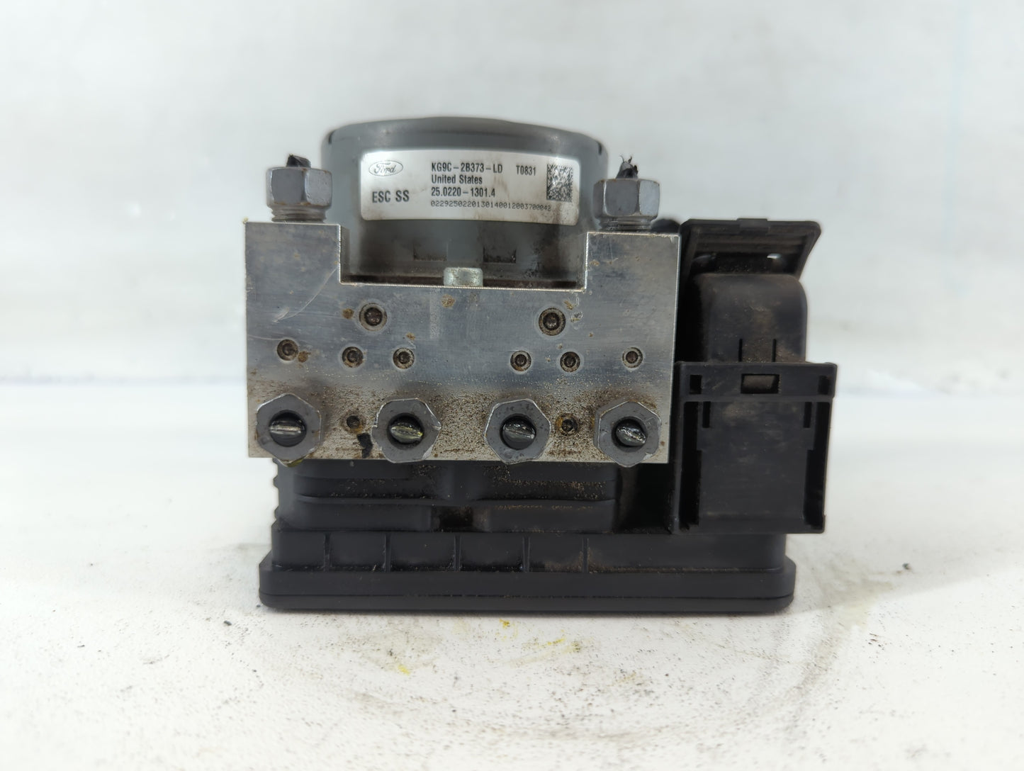2019-2020 Ford Fusion ABS Pump Control Module Replacement P/N:KG9C-2B373-LD Fits Fits 2019 2020 OEM Used Auto Parts - Oemuse