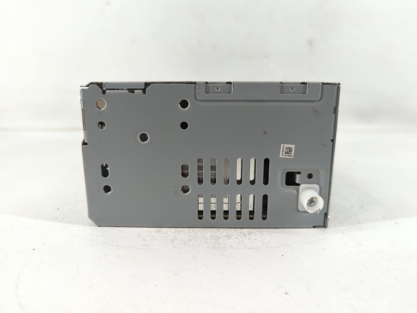 2020 Ford Fusion Radio AM FM Cd Player Receiver Replacement P/N:CQ-HJ19N34MA Fits OEM Used Auto Parts - Oemusedautoparts1.co