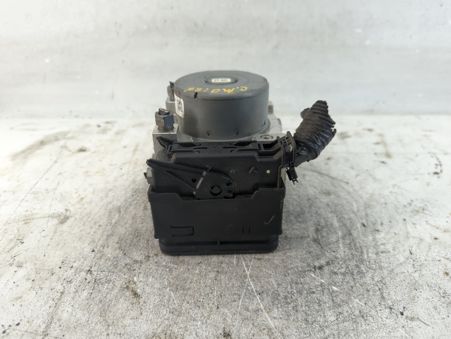 2019-2020 Ford Fusion ABS Pump Control Module Replacement P/N:KG9C-2B373-LD Fits Fits 2019 2020 OEM Used Auto Parts - Oemuse