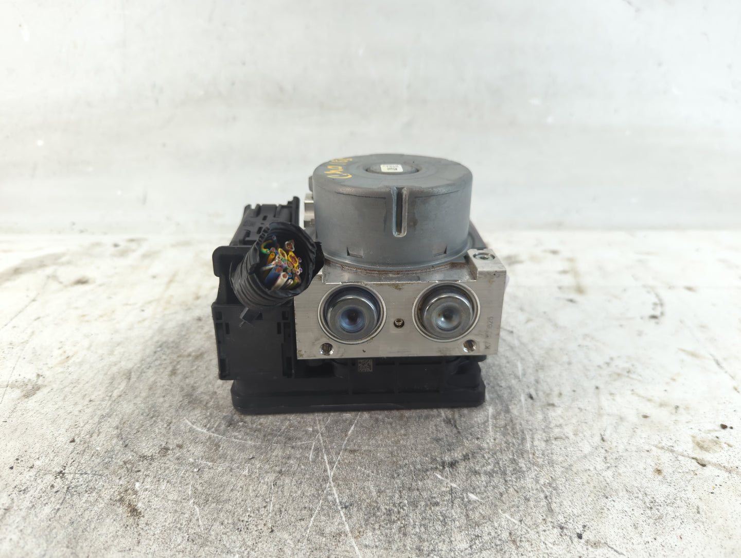 2019-2020 Ford Fusion ABS Pump Control Module Replacement P/N:KG9C-2B373-LD Fits Fits 2019 2020 OEM Used Auto Parts - Oemuse