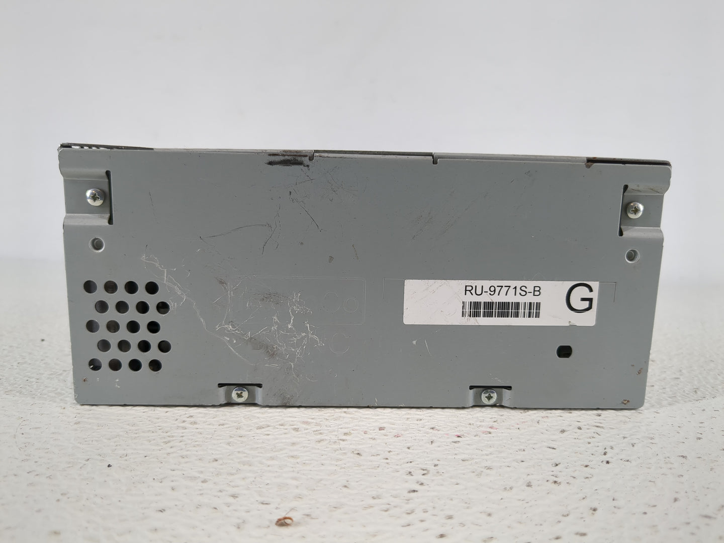 2020 Ford Mustang Radio AM FM Cd Player Receiver Replacement P/N:LR3T-18D832-EG Fits OEM Used Auto Parts - Oemusedautoparts1