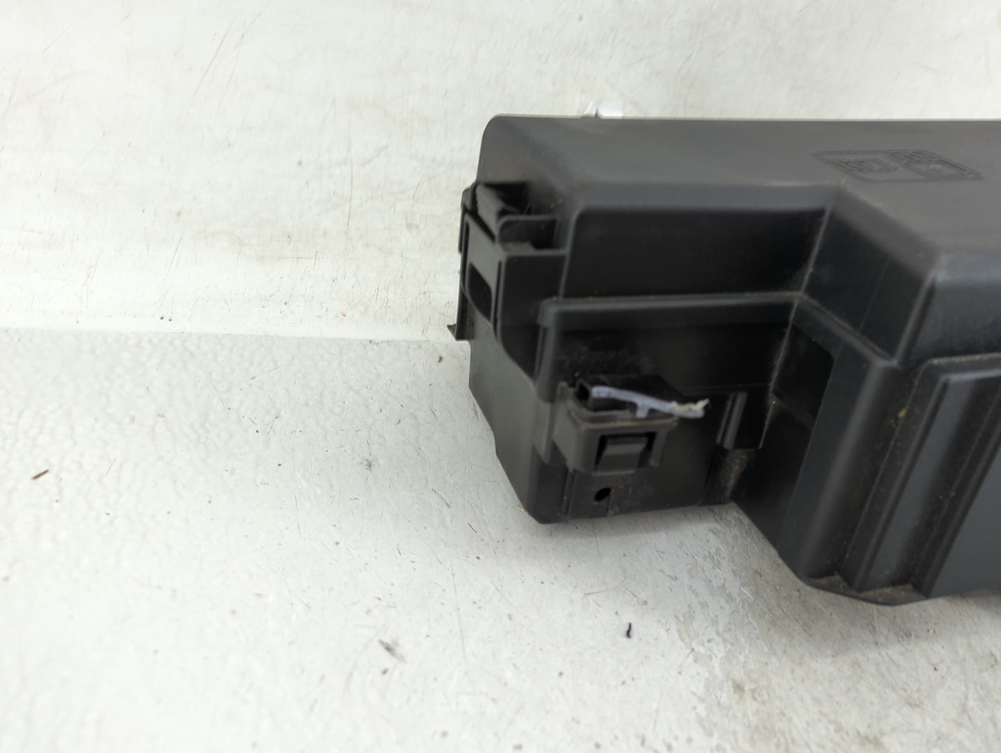 2020 Ford Mustang Fusebox Fuse Box Panel Relay Module Fits OEM Used Auto Parts - Oemusedautoparts1.com