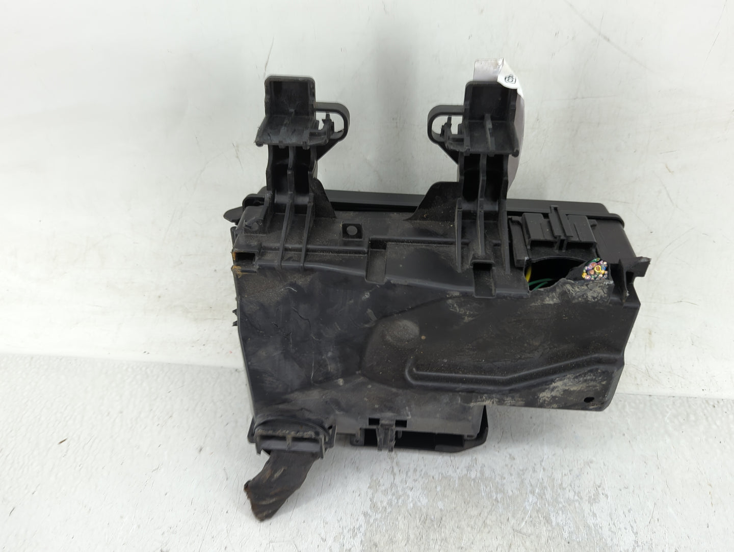 2020 Ford Mustang Fusebox Fuse Box Panel Relay Module Fits OEM Used Auto Parts - Oemusedautoparts1.com