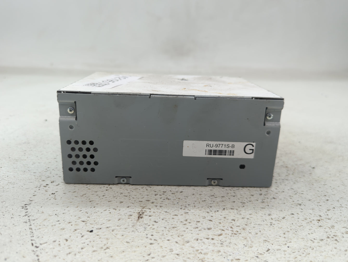 2020 Ford Mustang Radio AM FM Cd Player Receiver Replacement P/N:LR3T-18D832-EG Fits OEM Used Auto Parts - Oemusedautoparts1