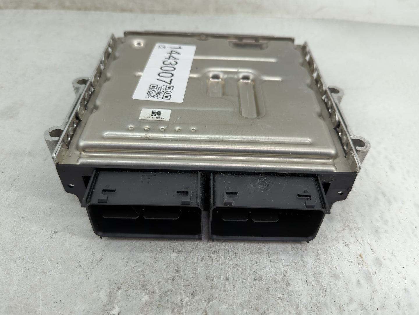 2019-2022 Ford Mustang PCM Engine Control Computer ECU ECM PCU OEM P/N:KR3A-12A650-HB KR3A-12B684-DA Fits Fits 2019 2020 202