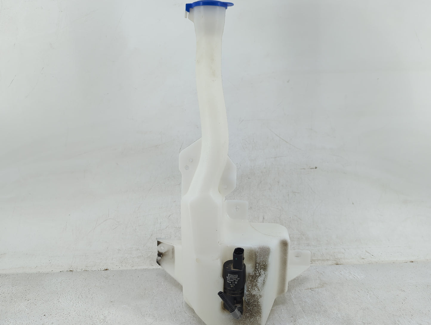 2016-2020 Ford Mustang Windshield Washer Fluid Reservoir Bottle Oem - Oemusedautoparts1.com