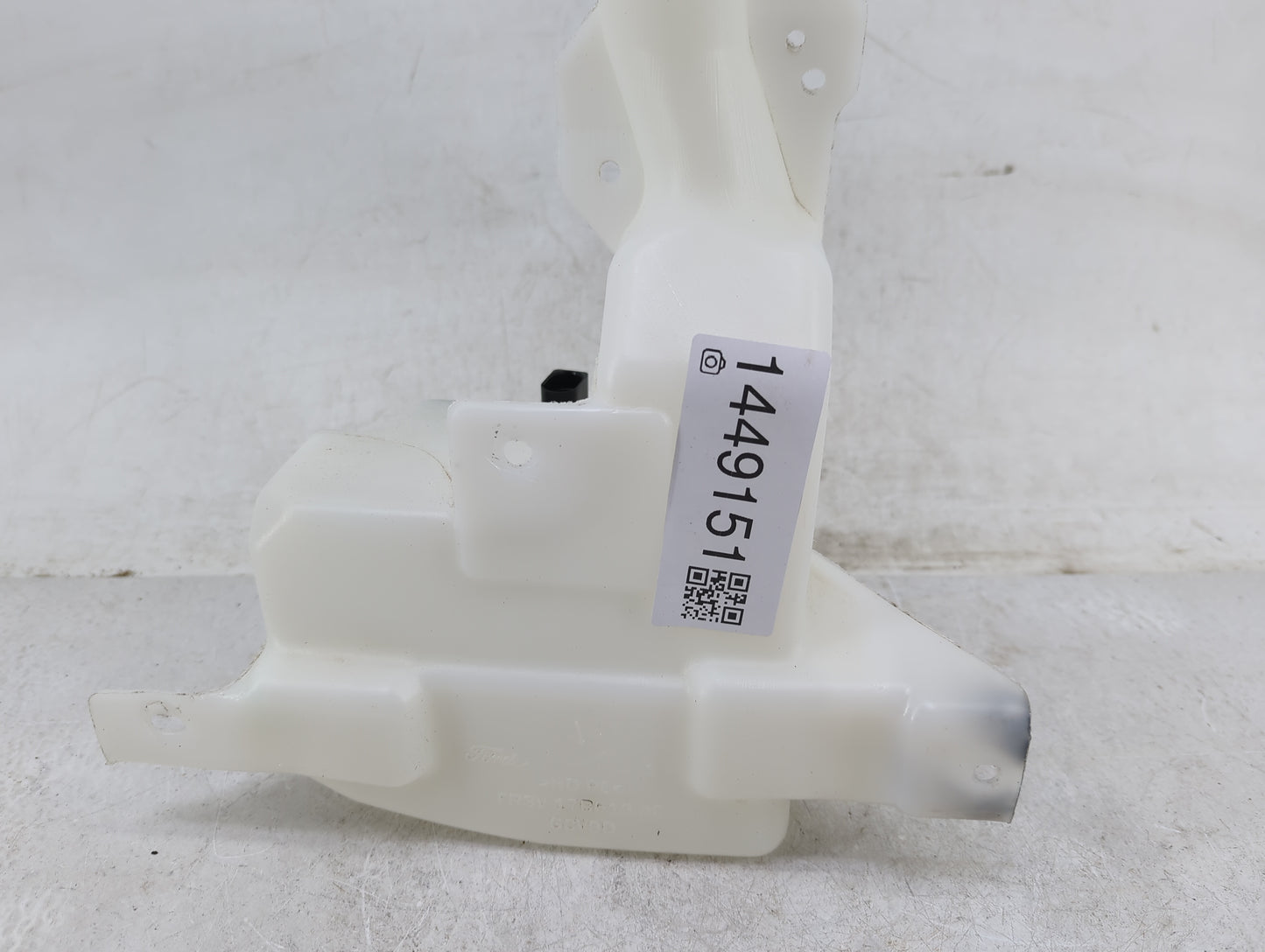2016-2020 Ford Mustang Windshield Washer Fluid Reservoir Bottle Oem - Oemusedautoparts1.com
