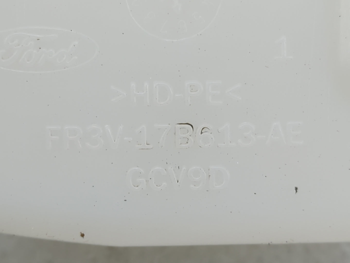 2016-2020 Ford Mustang Windshield Washer Fluid Reservoir Bottle Oem - Oemusedautoparts1.com