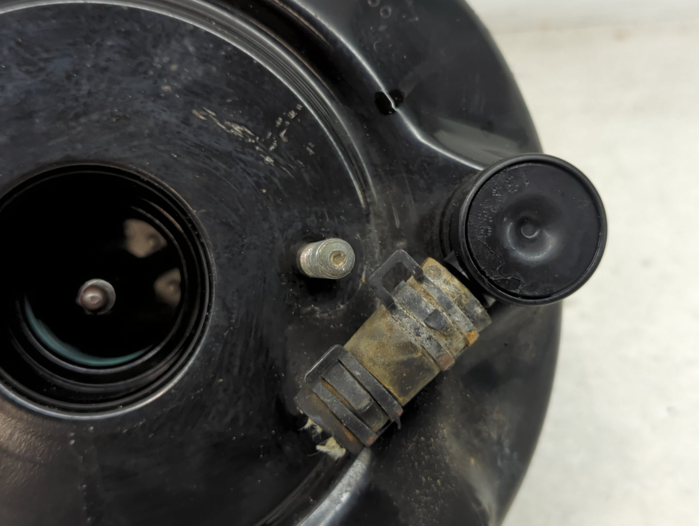 2018-2022 Ford Mustang Power Brake Booster Oem - Oemusedautoparts1.com