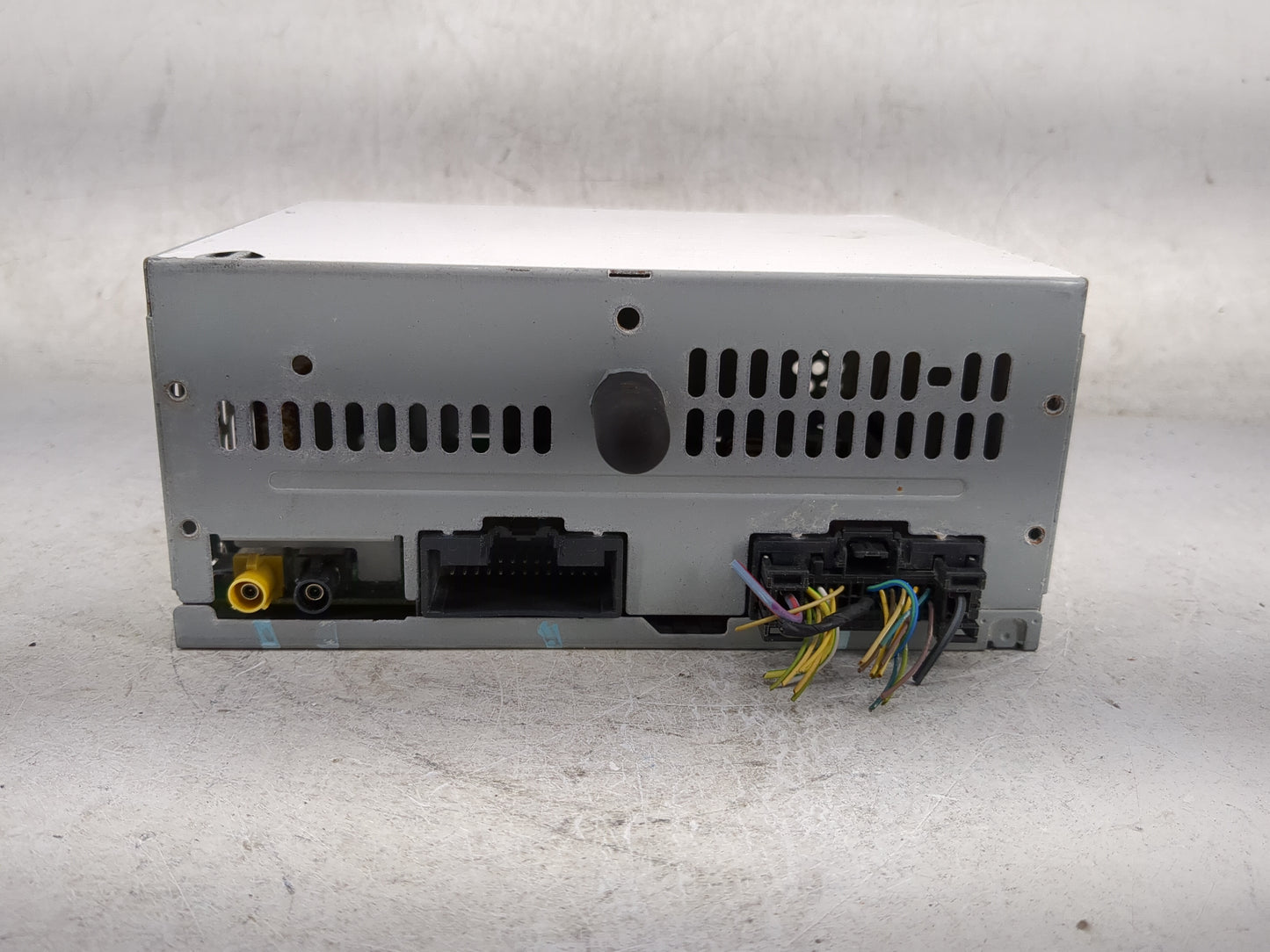 2020 Ford Mustang Radio AM FM Cd Player Receiver Replacement P/N:RU-9771S-B LR3T-18D832-EG Fits OEM Used Auto Parts - Oemuse