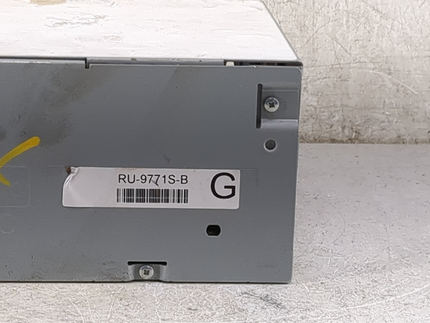 2020 Ford Mustang Radio AM FM Cd Player Receiver Replacement P/N:LR3T-18D832-EG RU-9771S-B Fits OEM Used Auto Parts - Oemuse