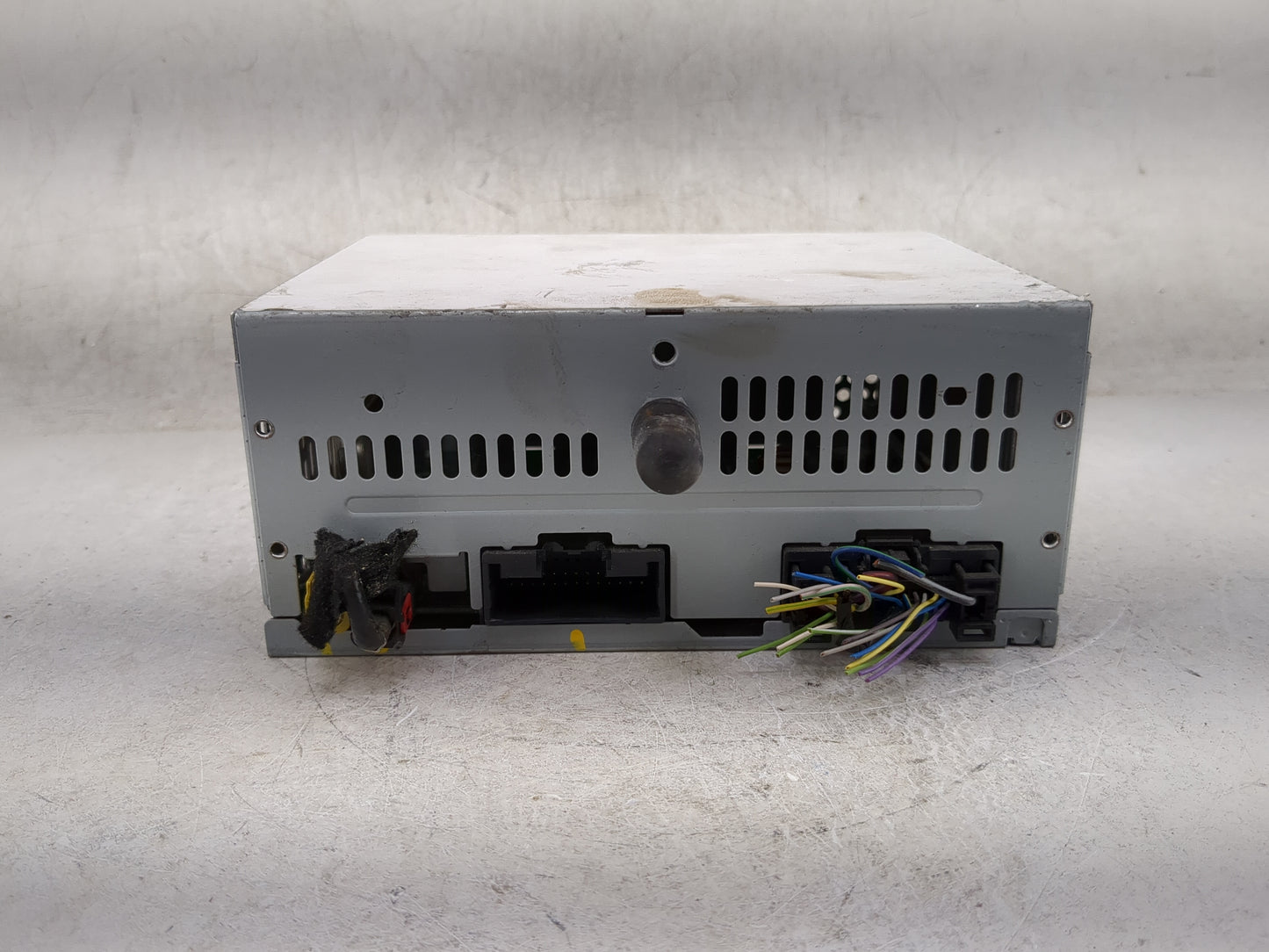 2020 Ford Mustang Radio AM FM Cd Player Receiver Replacement P/N:LR3T-18D832-EG RU-9771S-B Fits OEM Used Auto Parts - Oemuse