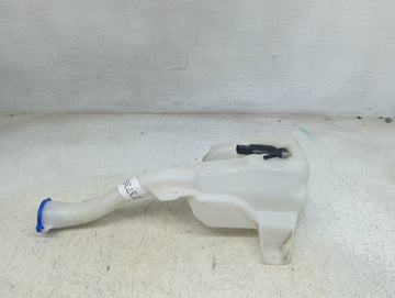 Ford Mustang Windshield Washer Fluid Reservoir Bottle Oem 1473738 - Oemusedautoparts1.com