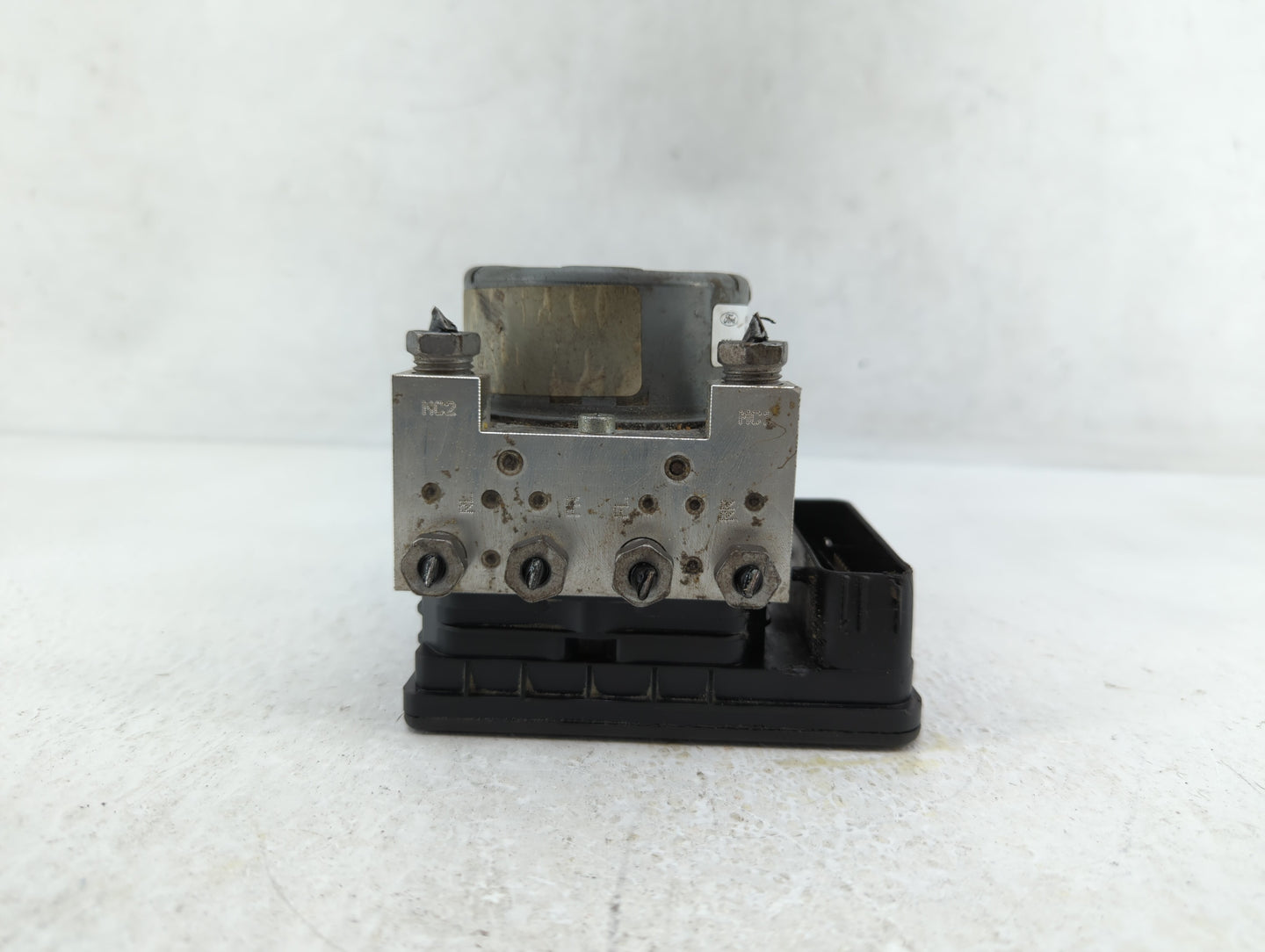 2019-2022 Ford Mustang ABS Pump Control Module Replacement P/N:KR3C-2C219-AB KR3C-2B373-AB Fits Fits 2019 2020 2021 2022 OEM