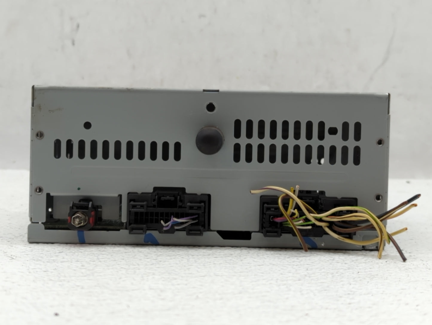 2018-2020 Ford Mustang Radio AM FM Cd Player Receiver Replacement P/N:LR3T-18D832-DF Fits Fits 2018 2019 2020 OEM Used Auto 