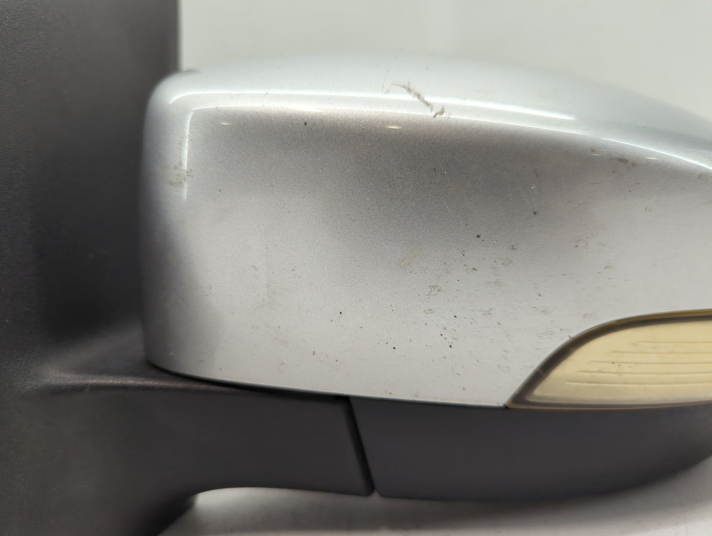 2015-2020 Ford Mustang Driver Side View Mirror - Left Door Mirror OEM Used - Oemusedautoparts1.com