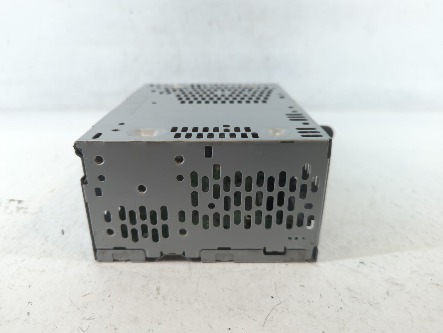 2018-2020 Ford Mustang Am Fm Cd Player Radio Receiver - Oemusedautoparts1.com