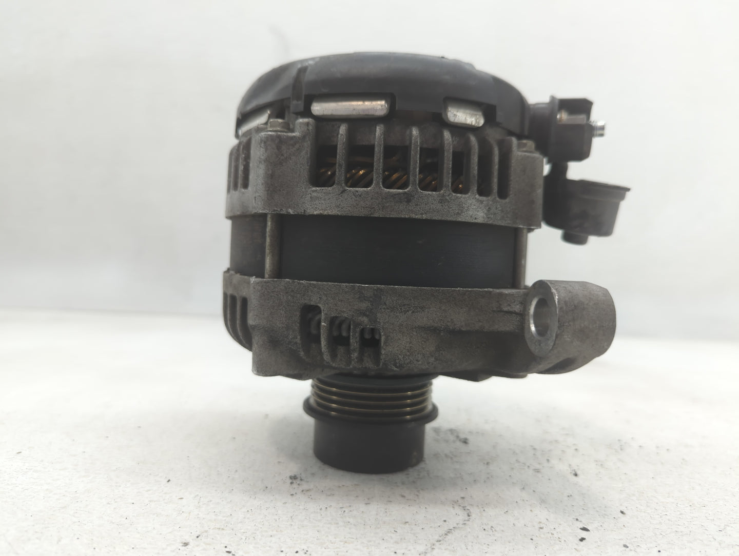 2016-2022 Ford Mustang Alternator Replacement Generator Charging Assembly Engine OEM P/N:GR3T-10300-AC GR3T-10300-AB Fits OE