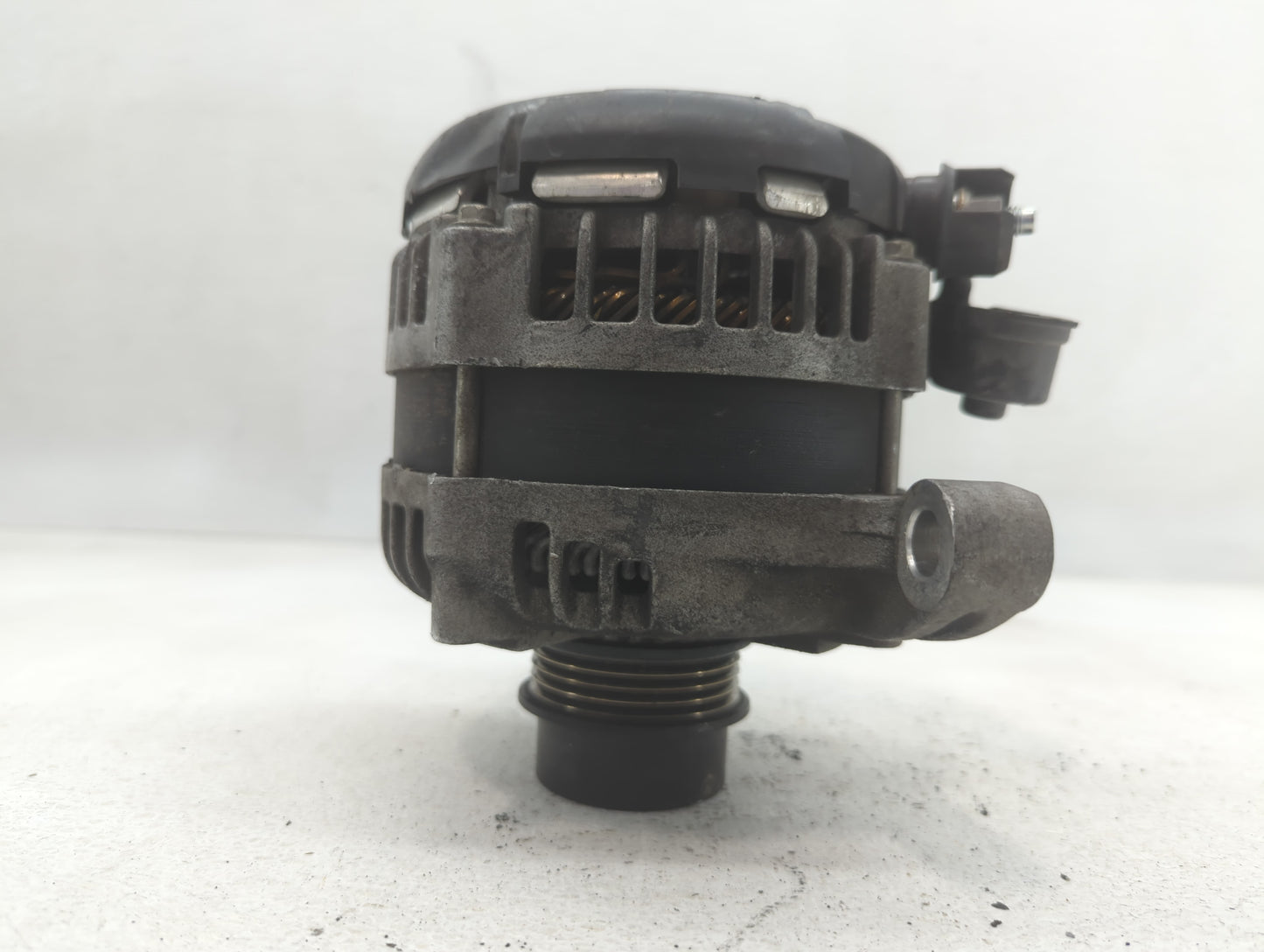 2016-2022 Ford Mustang Alternator Replacement Generator Charging Assembly Engine OEM P/N:GR3T-10300-AC GR3T-10300-AB Fits OE