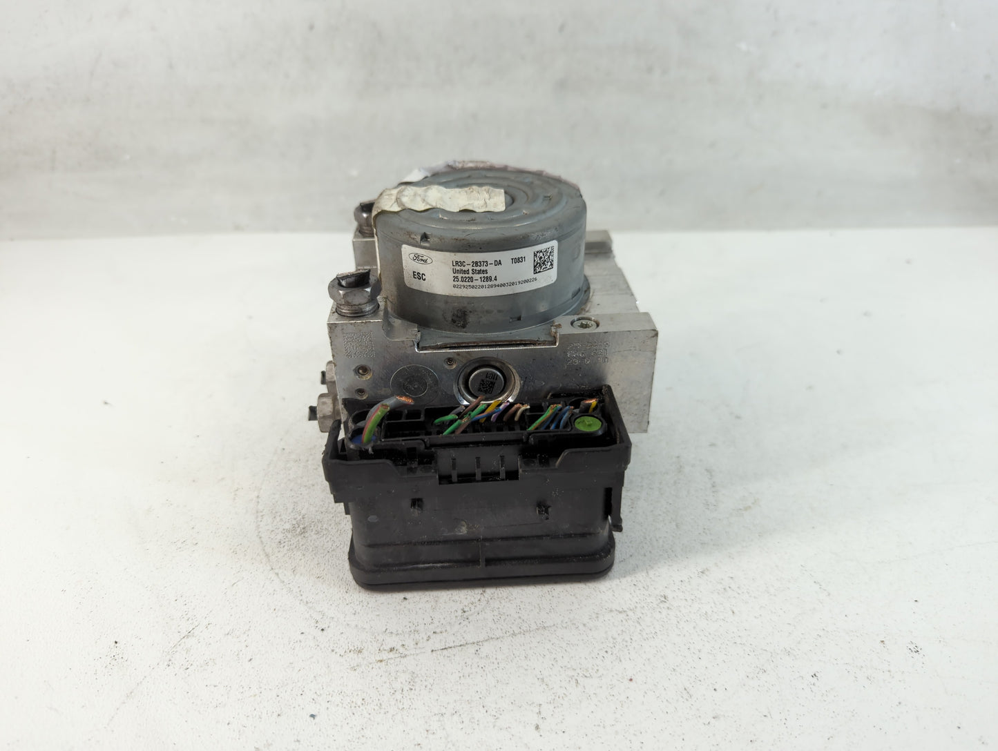 2019-2022 Ford Mustang ABS Pump Control Module Replacement P/N:LR3C-2B373-DA Fits Fits 2019 2020 2021 2022 OEM Used Auto Par