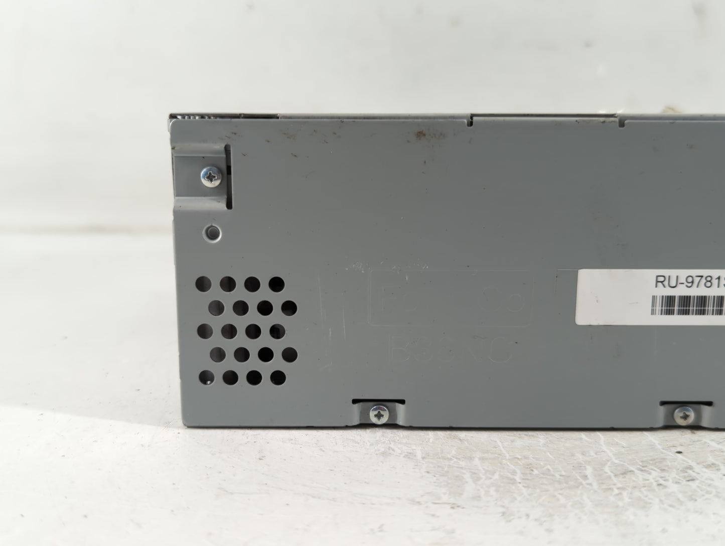 2019-2022 Ford Mustang Radio AM FM Cd Player Receiver Replacement P/N:LR3T-18D832-BG Fits Fits 2019 2020 2021 2022 OEM Used 