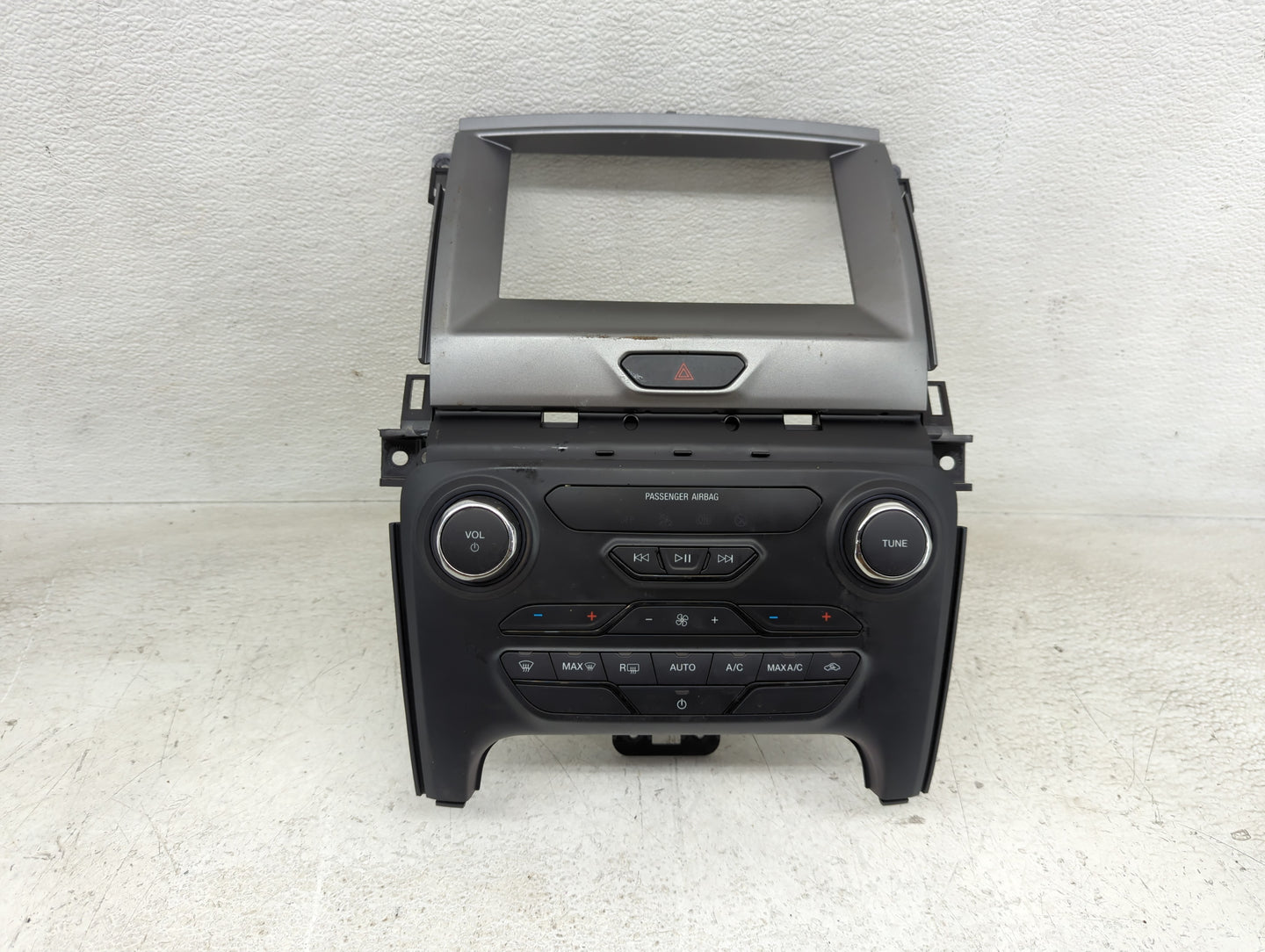 2019-2022 Ford Ranger Climate Control Module Temperature AC/Heater Replacement P/N:KB3T-18E245-KD3ENU Fits OEM Used Auto Par