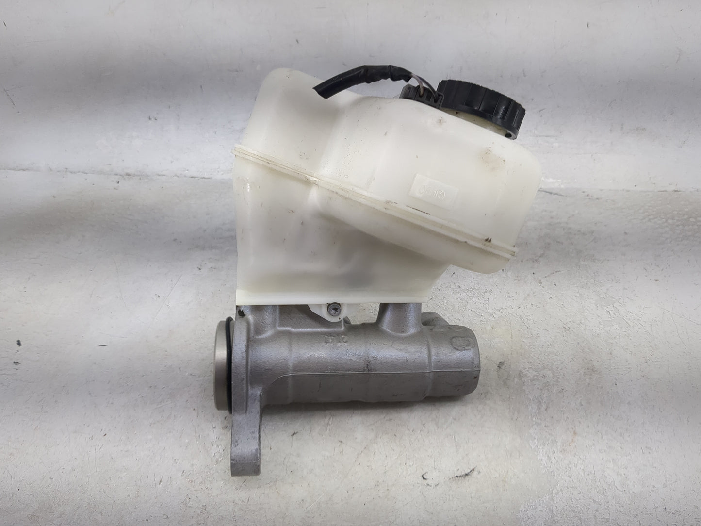 2019-2022 Ford Ranger Brake Master Cylinder 1491123 - Oemusedautoparts1.com