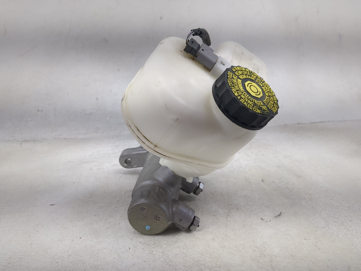 2019-2022 Ford Ranger Brake Master Cylinder 1491123 - Oemusedautoparts1.com