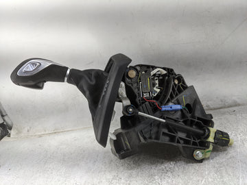 2020 Ford Transit Floor Console Assembly Shifter - Oemusedautoparts1.com