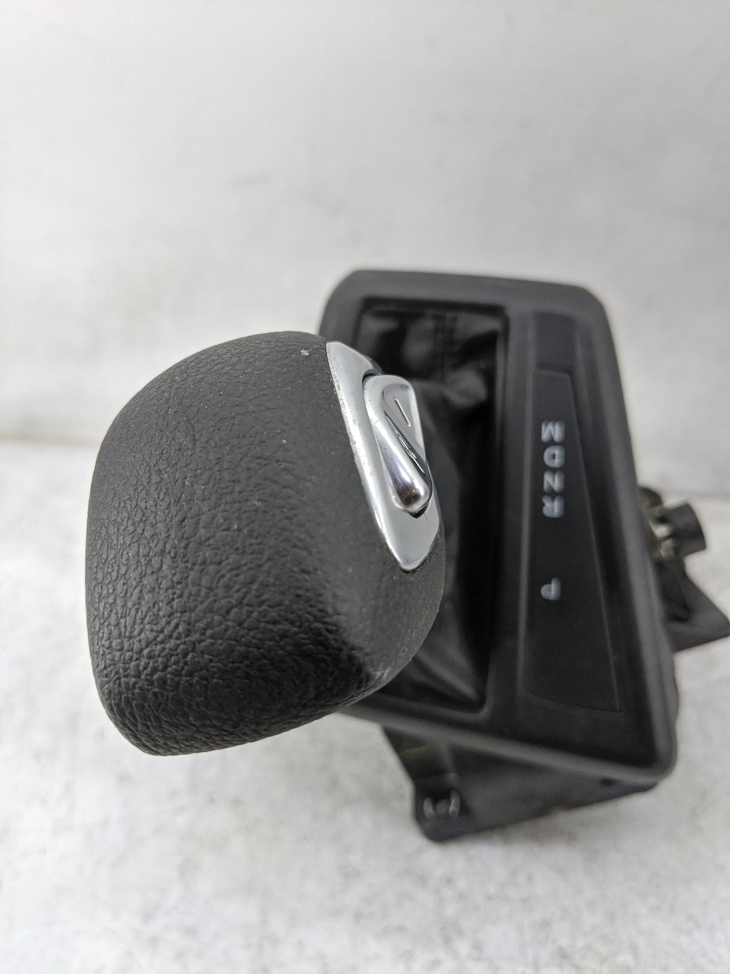 2020 Ford Transit Floor Console Assembly Shifter - Oemusedautoparts1.com