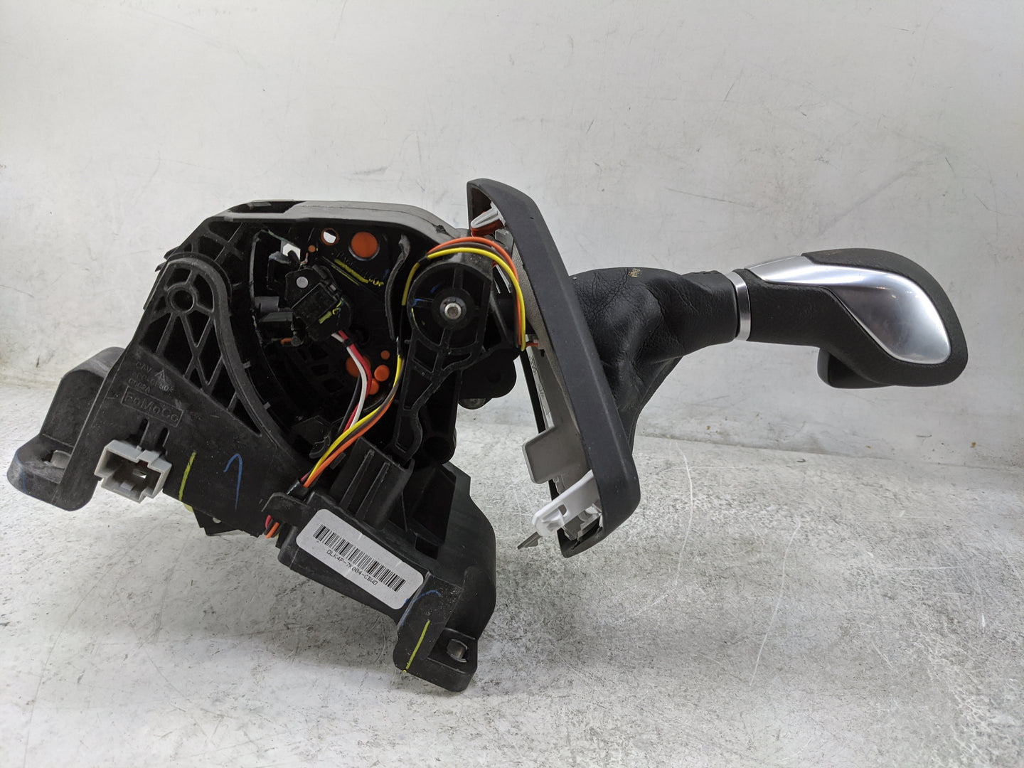 2020 Ford Transit Floor Console Assembly Shifter - Oemusedautoparts1.com