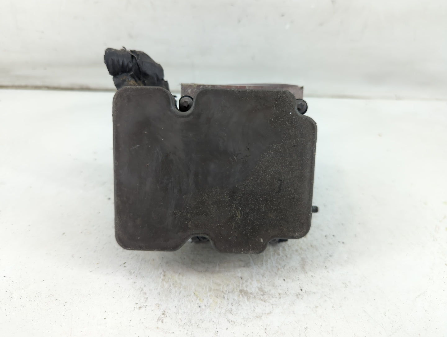 2020 Ford Transit-250 ABS Pump Control Module Replacement P/N:LK41-2B373-AH Fits OEM Used Auto Parts - Oemusedautoparts1.com