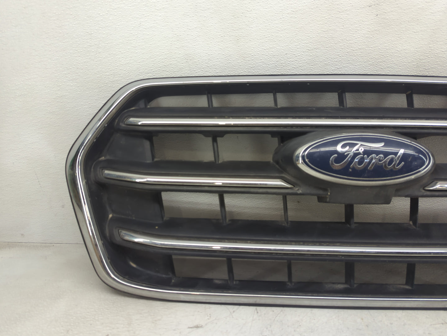 2020-2022 Ford Transit-250 Front Grille Bumper Not Included - Oemusedautoparts1.com