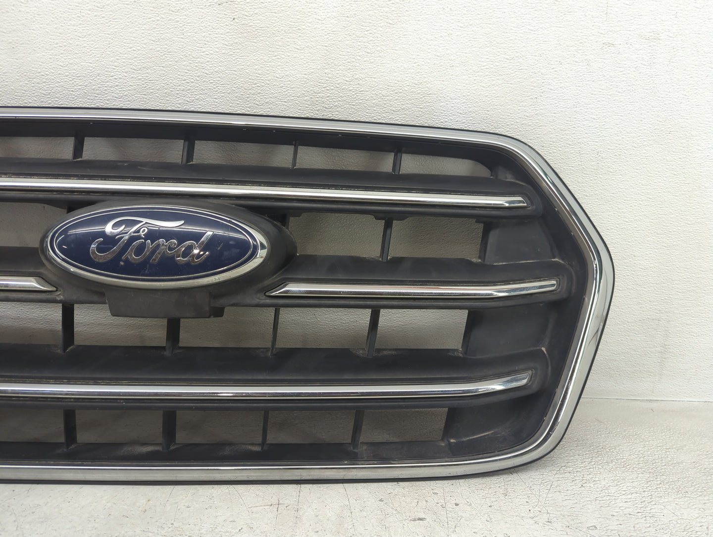 2020-2022 Ford Transit-250 Front Grille Bumper Not Included - Oemusedautoparts1.com