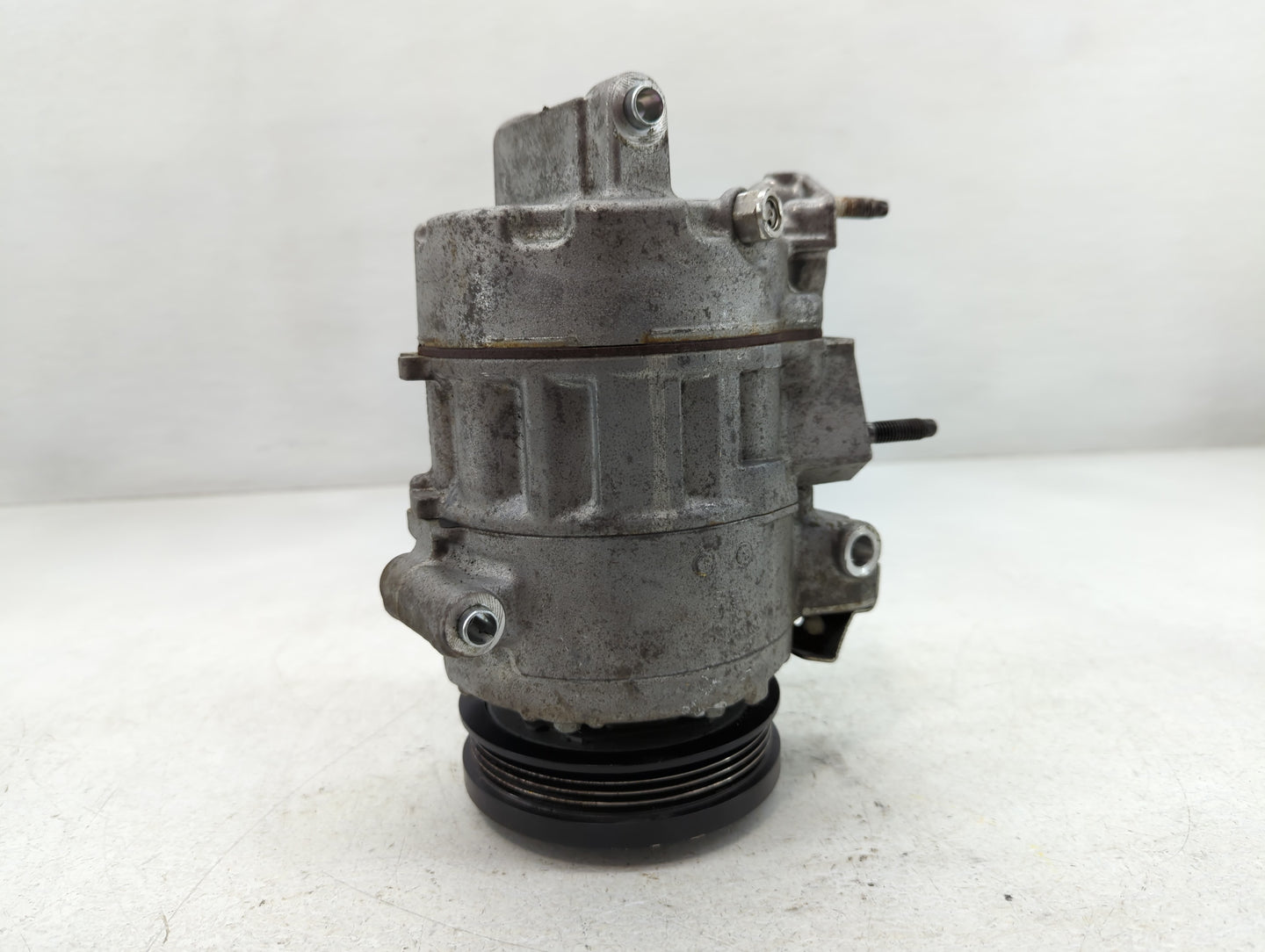 Ford Transit Air Conditioning A/c Ac Compressor Oem - Oemusedautoparts1.com