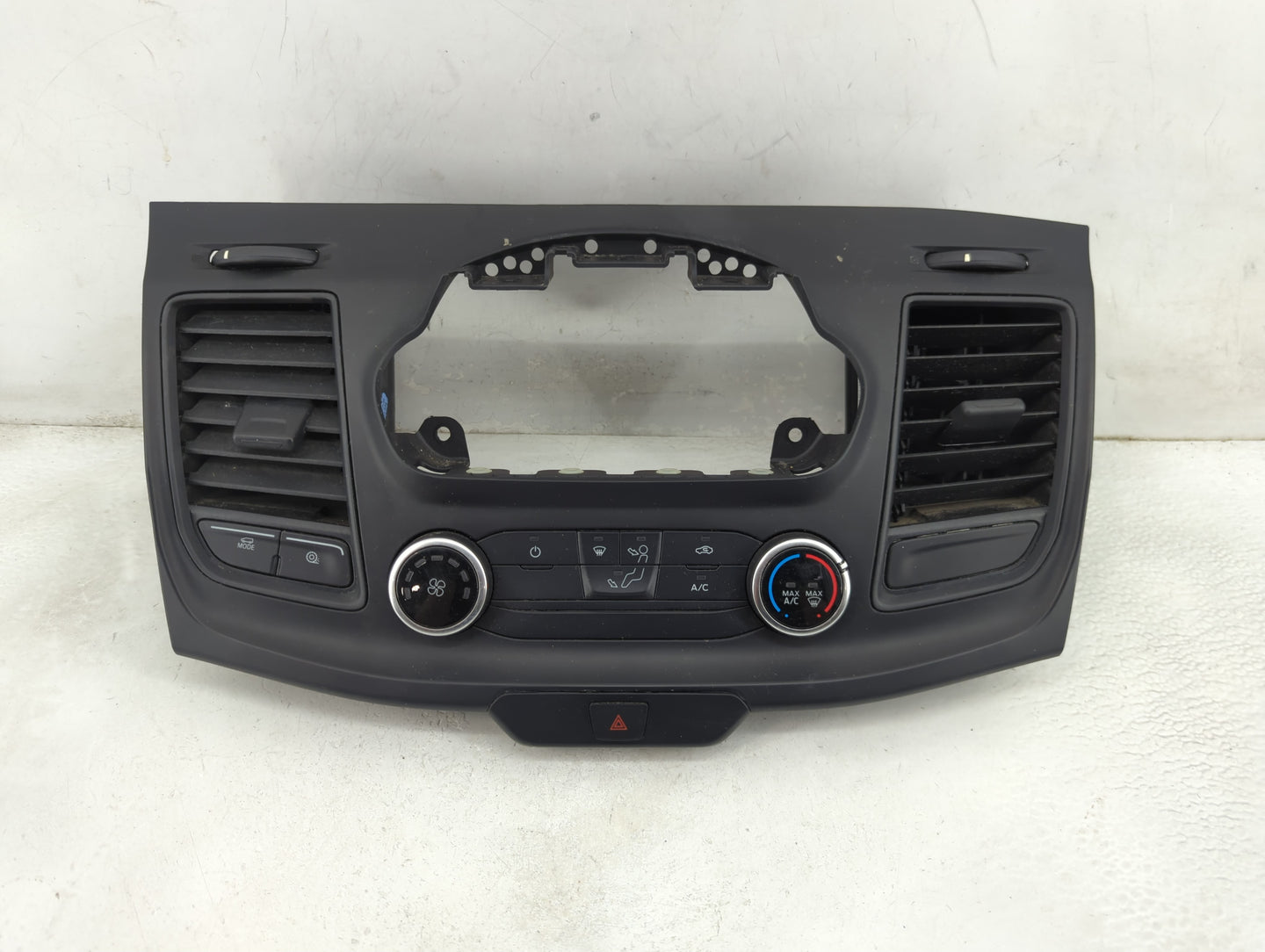 2020 Ford Transit 250 Climate Control Module Temperature AC/Heater Replacement P/N:E174042 Fits Fits 2021 OEM Used Auto Part