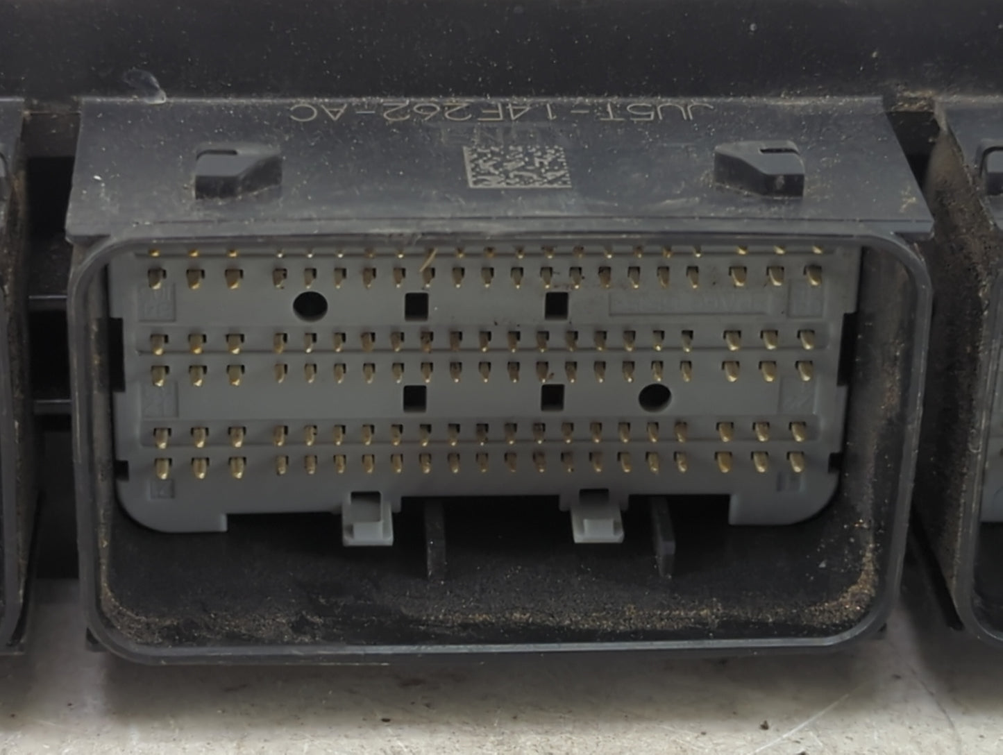 2020 Ford Transit 250 PCM Engine Control Computer ECU ECM PCU OEM P/N:JU5T-14E262-AC LK41-12A650-UA, LB5A-12B684-FA Fits Fit