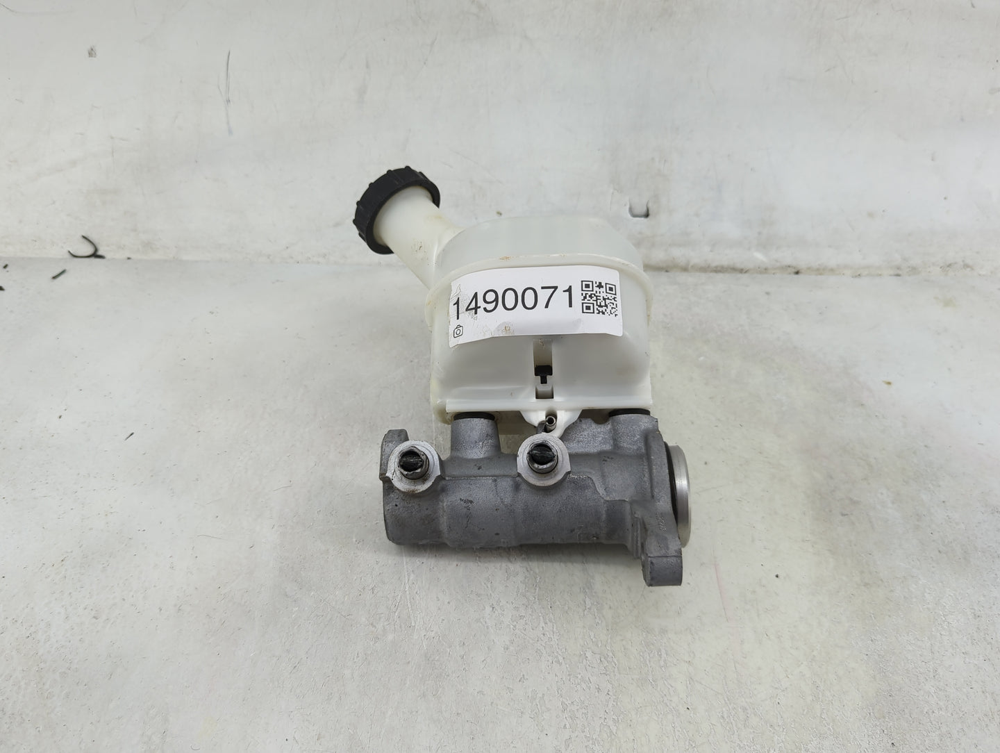 Ford Transit 350 Brake Master Cylinder - Oemusedautoparts1.com