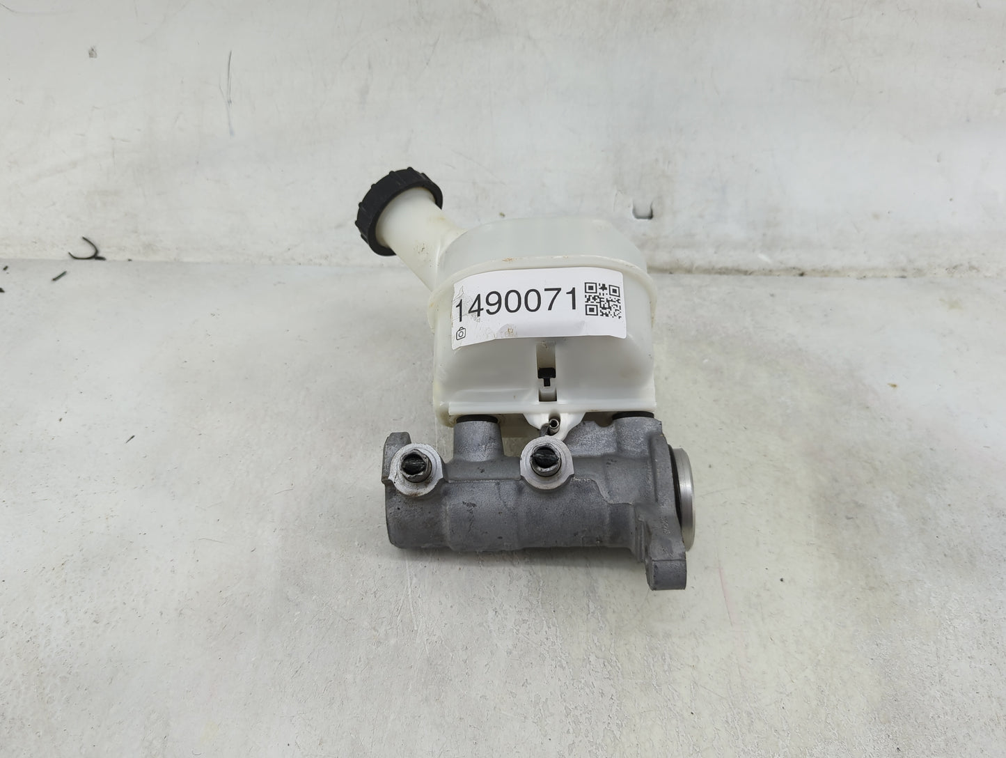 Ford Transit 350 Brake Master Cylinder - Oemusedautoparts1.com